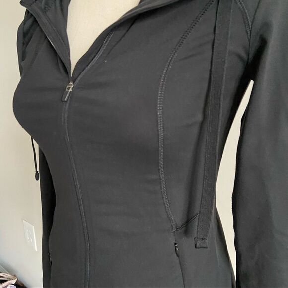 Forever 21 Black Active Compressive Jacket - Picture 2 of 5